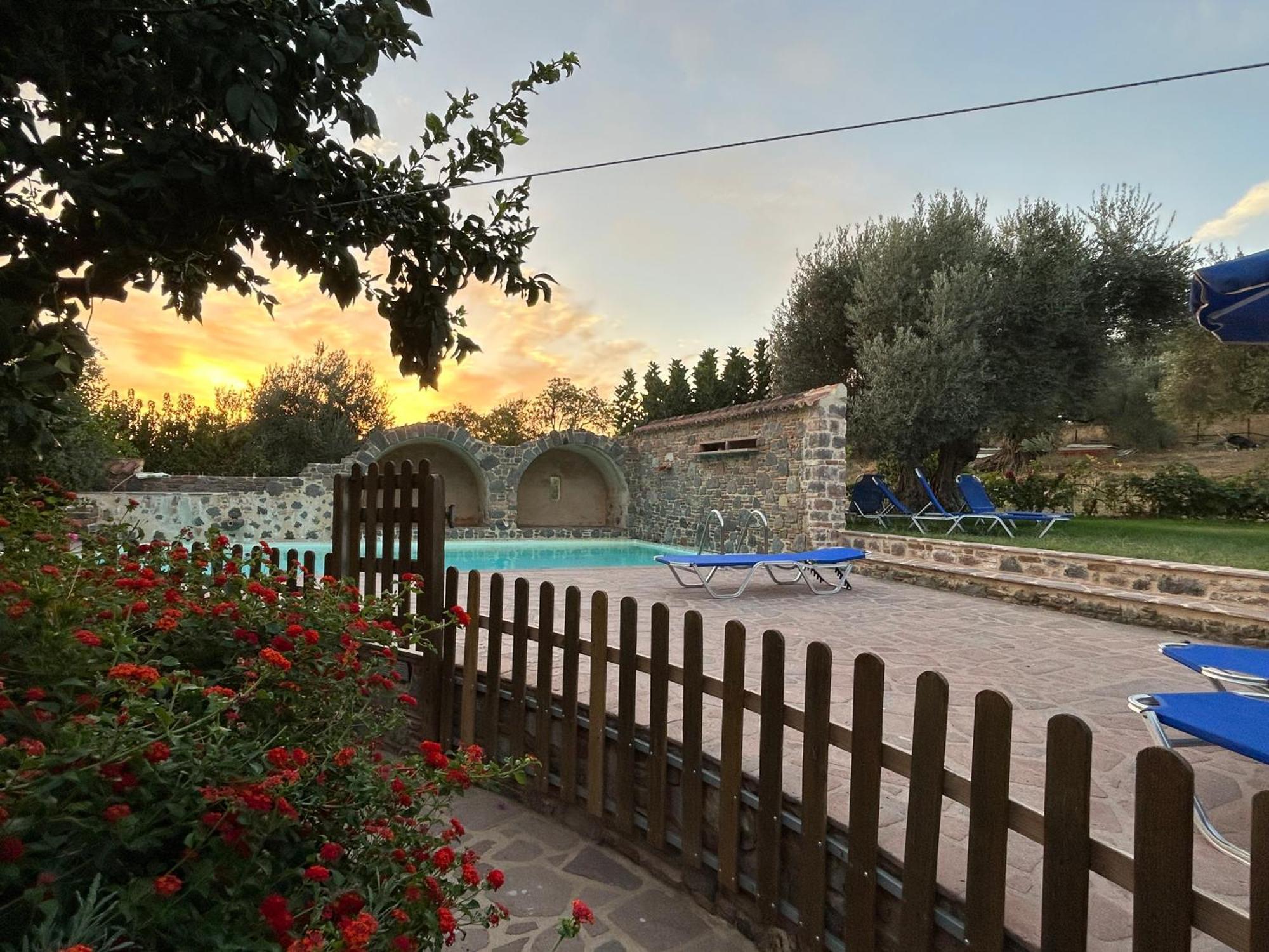 Villa Daphnis & Chloe Pyrgi Thermis Exterior foto